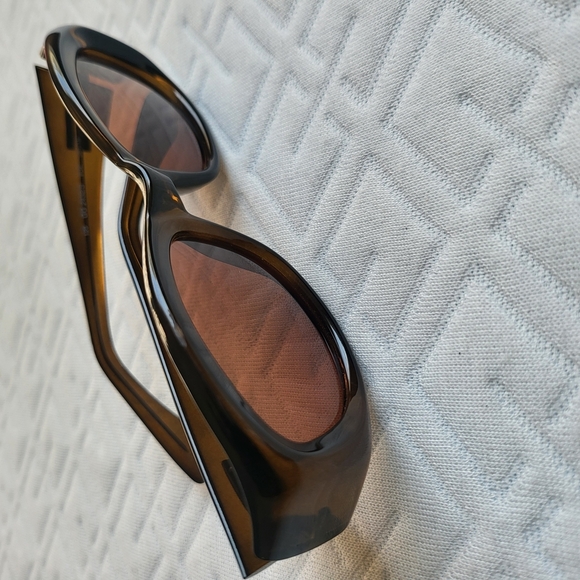 Gucci Brown Sunglasses with Case main image 7